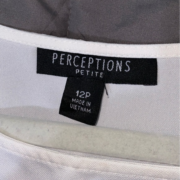 Perceptions 2 piece - Picture 7 of 7